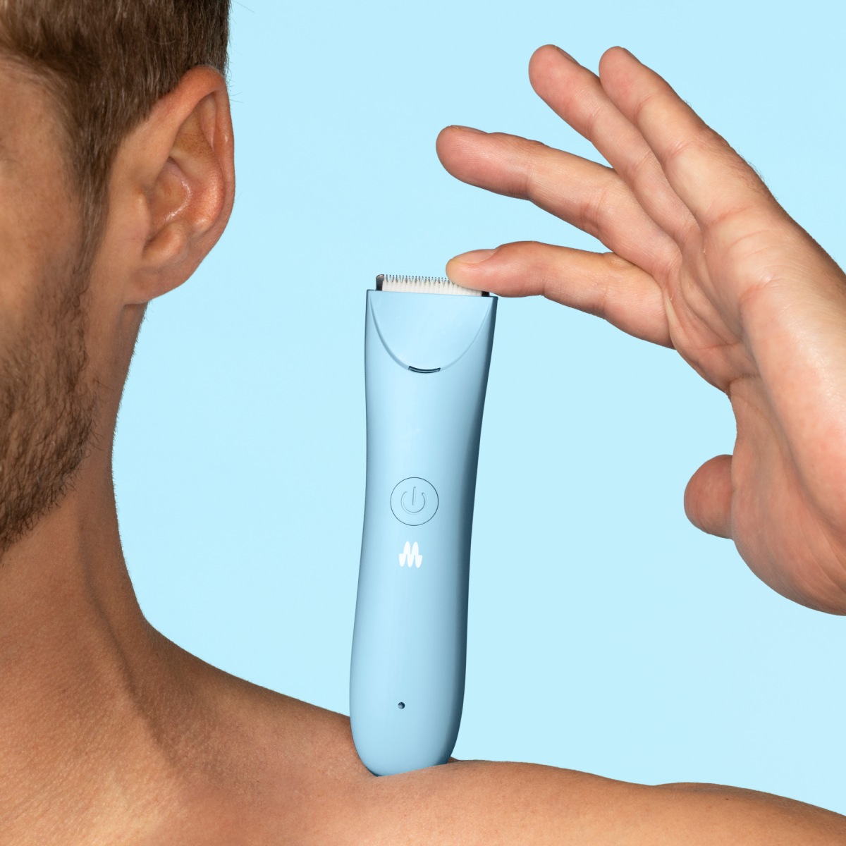 Man holding the Merifian Slimmer Trimmer
